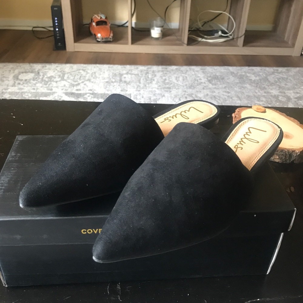 Lorena Black suede pointed toe slides (7.5)